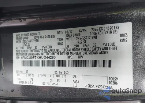 2017 Ford Escape S z USA, uszkodzony, nr VIN 1FMCU0F7XHUD44280